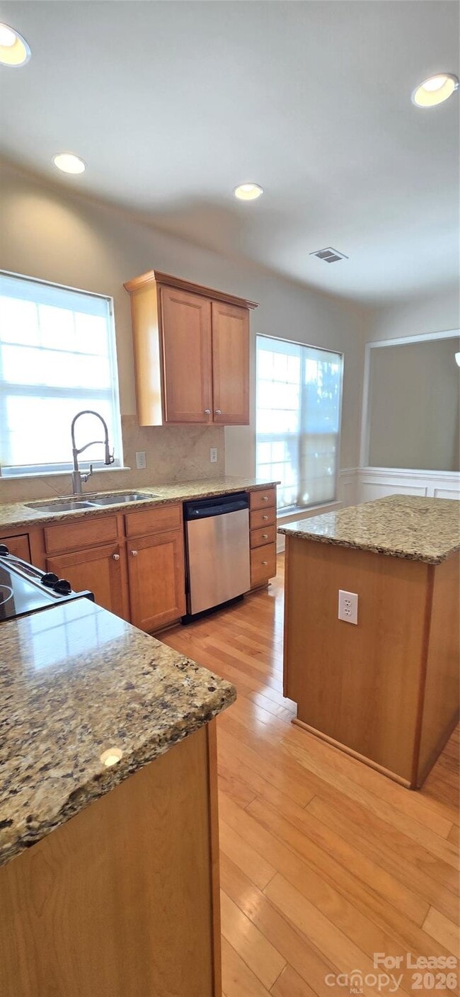 Building Photo - 12051 Dunipace Ct