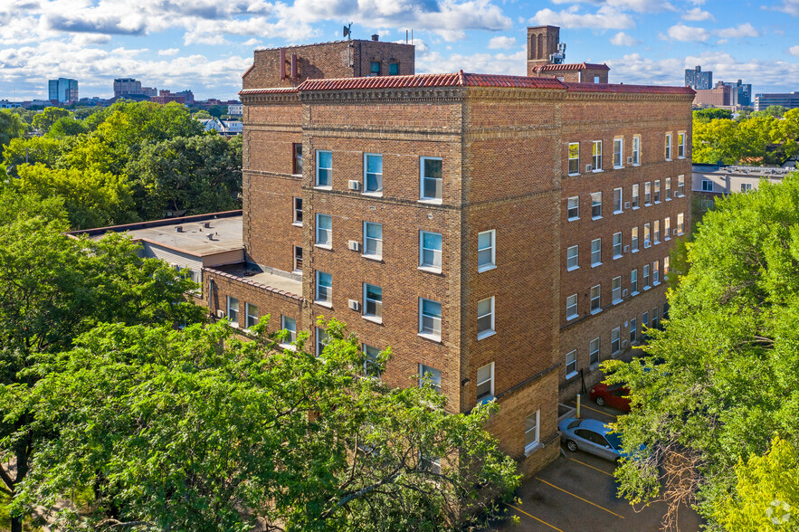 Primary Photo - The Remington Campus Apartments