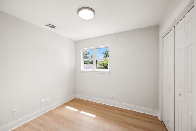 Building Photo - 2830 Triway Ln