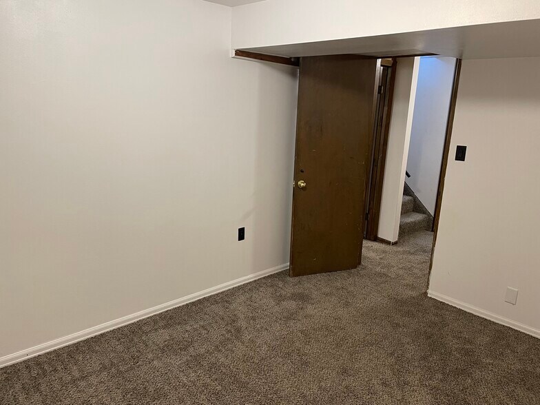 Bedroom 2 - 2604 Tremont St