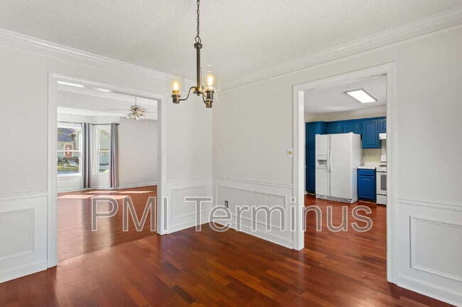 Building Photo - 76 Winward Way SE