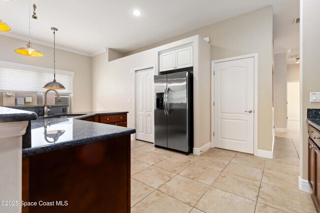 Building Photo - 3140 Constellation Dr