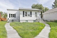 Building Photo - W546AR