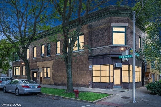 Building Photo - 3035 W George St