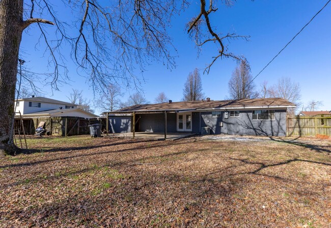 Building Photo - 67 Mohawk Dr