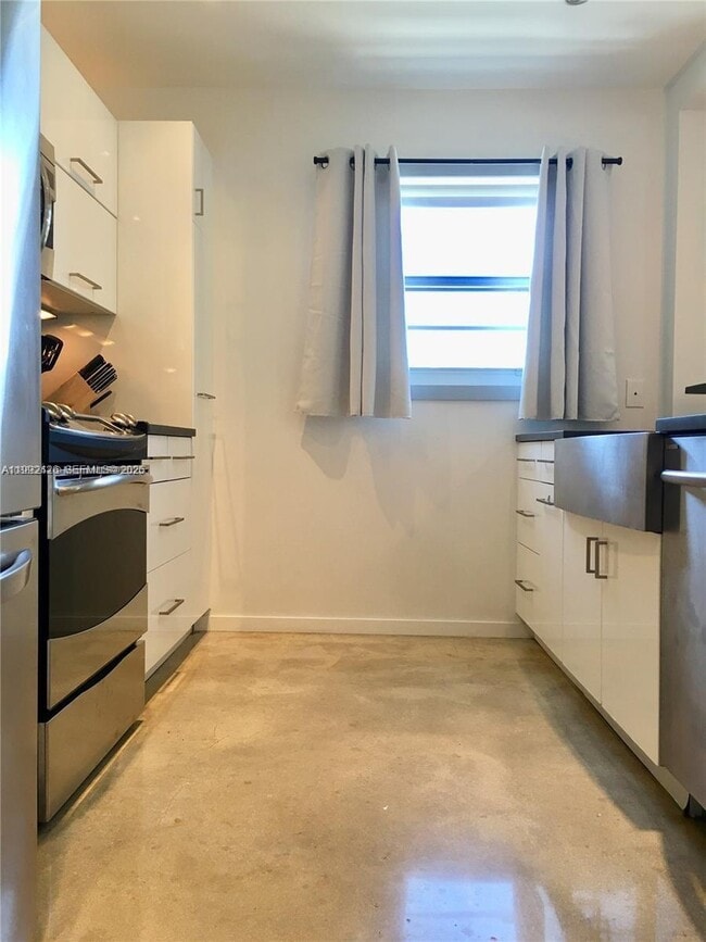 Building Photo - 618 Euclid Ave