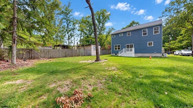 Building Photo - 456 S Nectar Ave