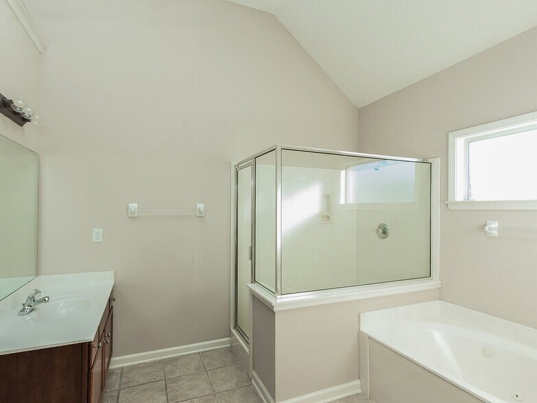 Building Photo - 1625 Blackalder Cove