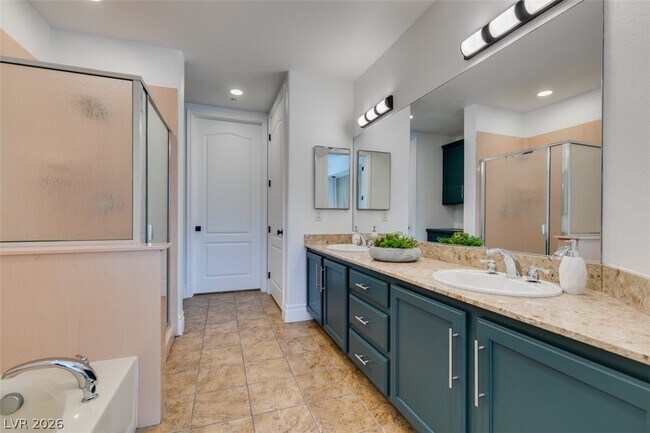 Building Photo - 50 E Serene Ave