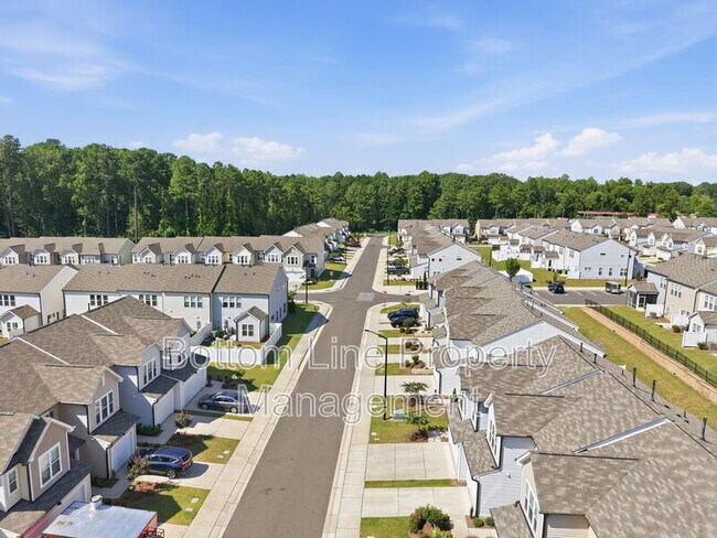 Building Photo - 1615 Glacier Dr