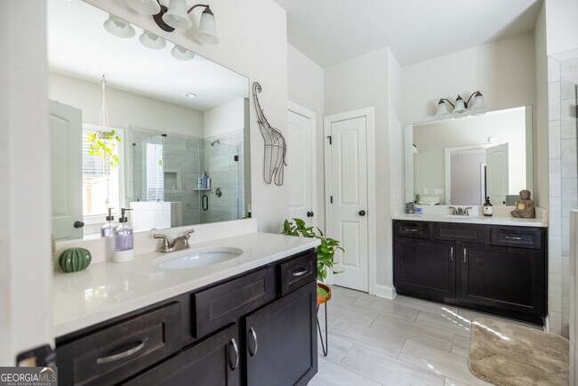 Building Photo - 2539 Tomoka Dr