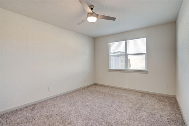 Building Photo - 280 Tequilana Pass