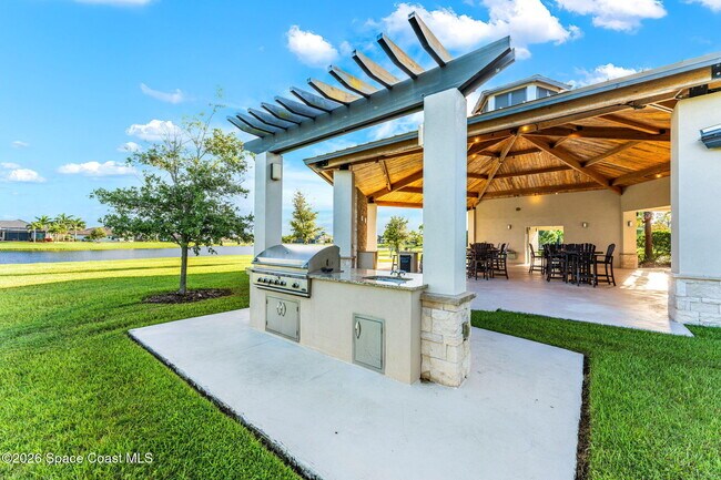 Building Photo - 3638 Lake Adelaide Pl
