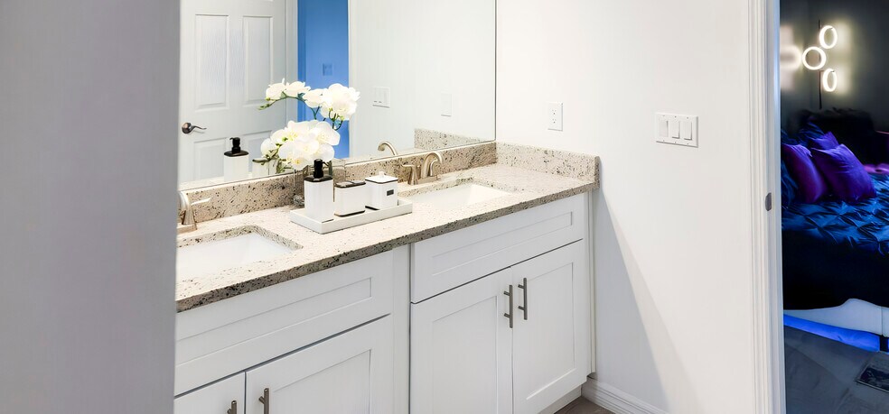 Building Photo - 113 Murphy St