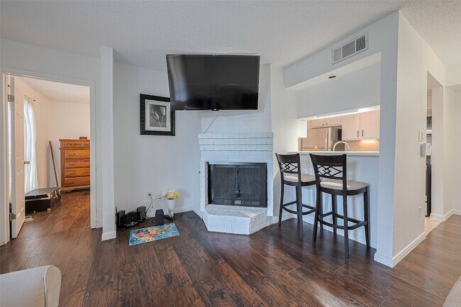 Building Photo - 1505 Ward Rd