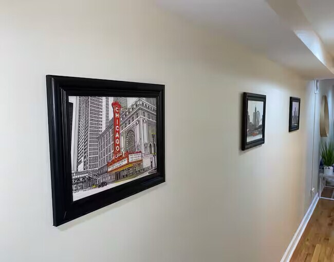 Building Photo - 3600 S Giles Ave