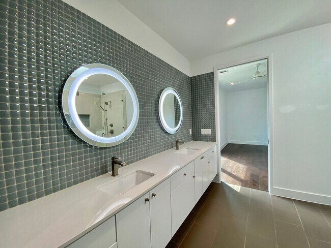 Building Photo - Modern Luxury Near the Lake – Sleek Design...