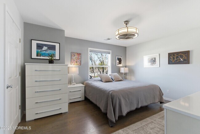 Building Photo - 619 Woodland Ave