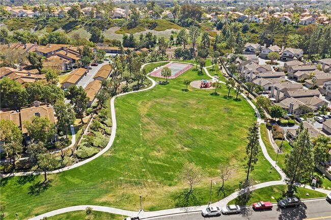 Building Photo - 24645 Sutton Ln