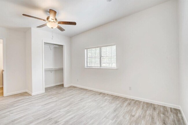 Building Photo - 301 Tatum Rd