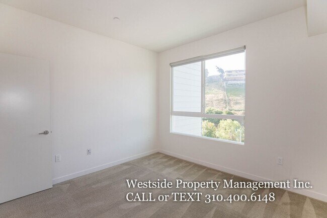 Building Photo - 12655 Bluff Creek Dr
