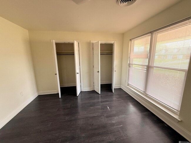 Building Photo - 12360 Warwick Ave