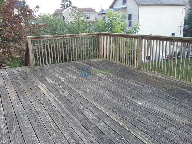 Building Photo - House for rent in the heart of Oakmont