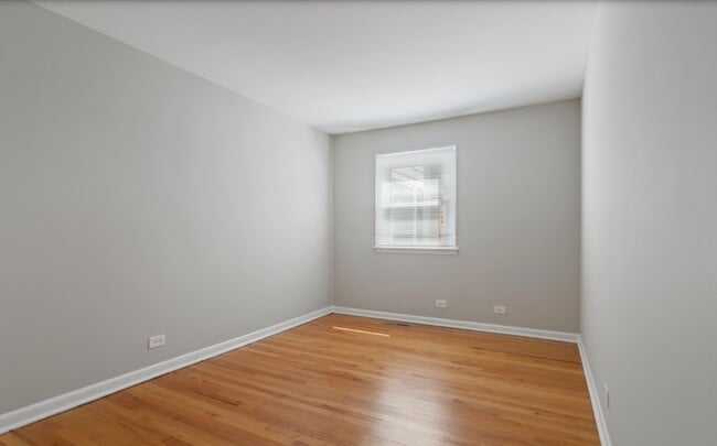 2nd Bedroom - 901 Waukegan Rd
