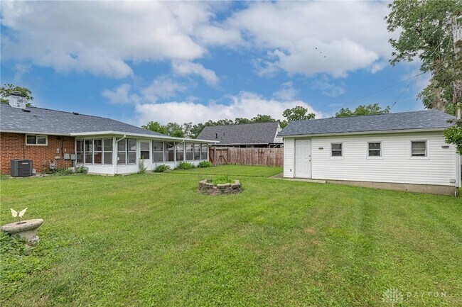 Building Photo - 5276 Buckner Dr