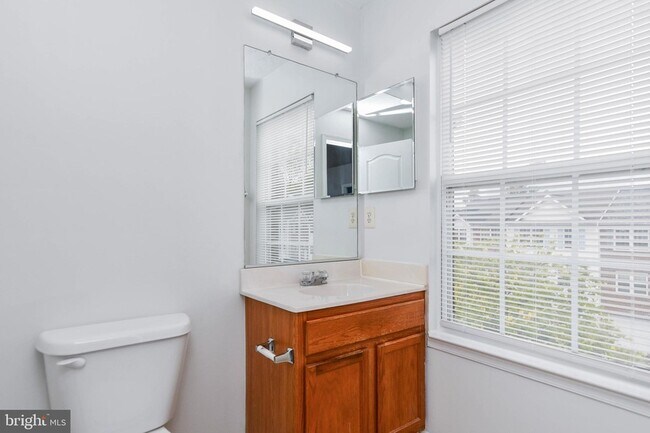 Building Photo - 9815 Berrywood Ct