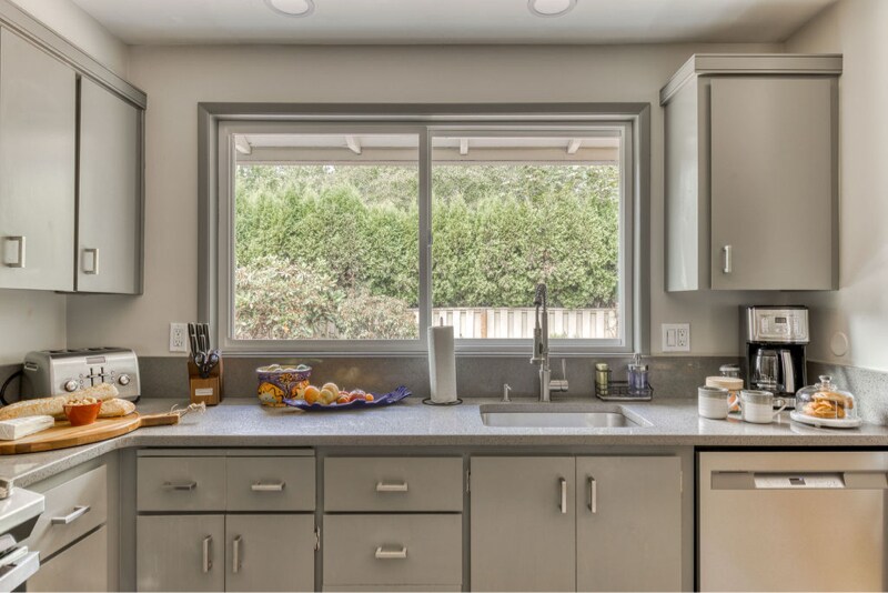 Building Photo - 9035 SW Monterey Pl