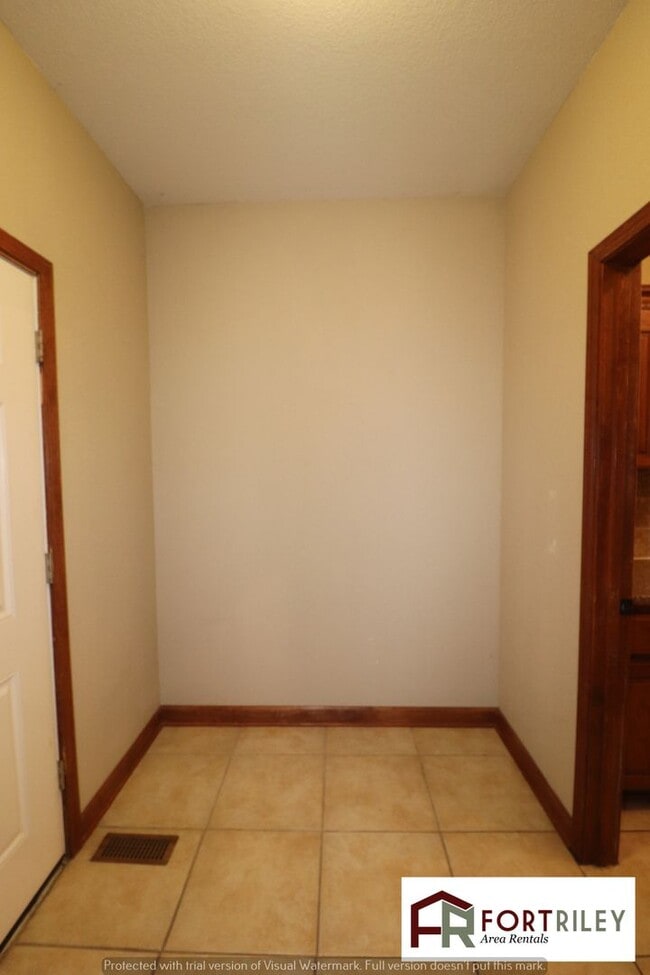 Building Photo - Gorgeous Home for Rent!