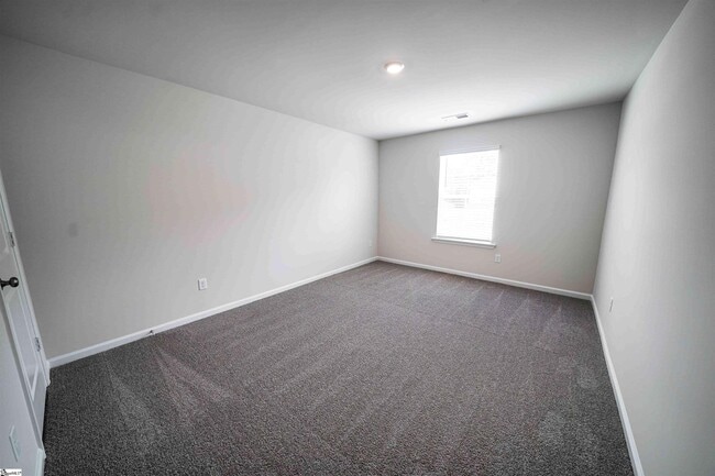Building Photo - 112 Myers Ln