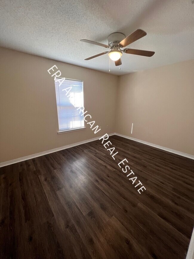 Building Photo - 122 Patton St