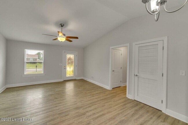 Building Photo - 2718 Bagby Way