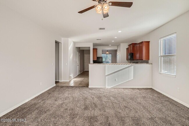 Building Photo - 8253 W Razorbill Dr