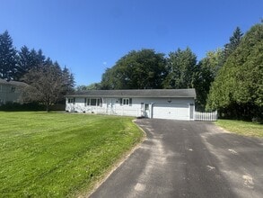 Building Photo - 117 Hutchings Rd