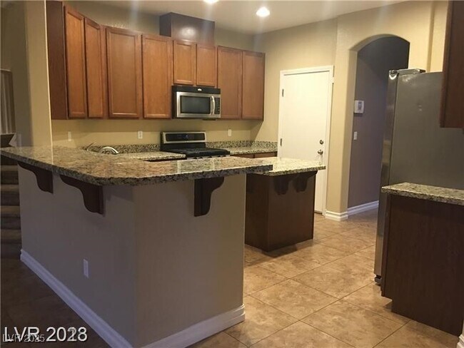Building Photo - 6480 Trautman Ct