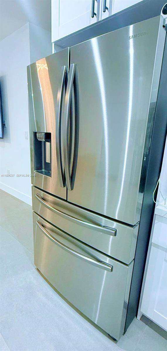 Building Photo - 4701 NE 3rd Ave