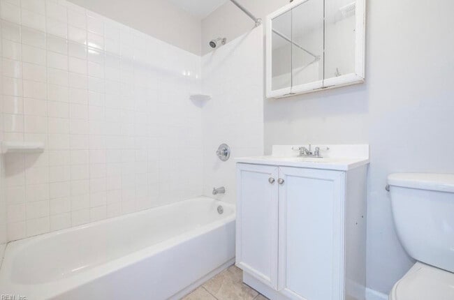 Building Photo - 214 Lucile Ave