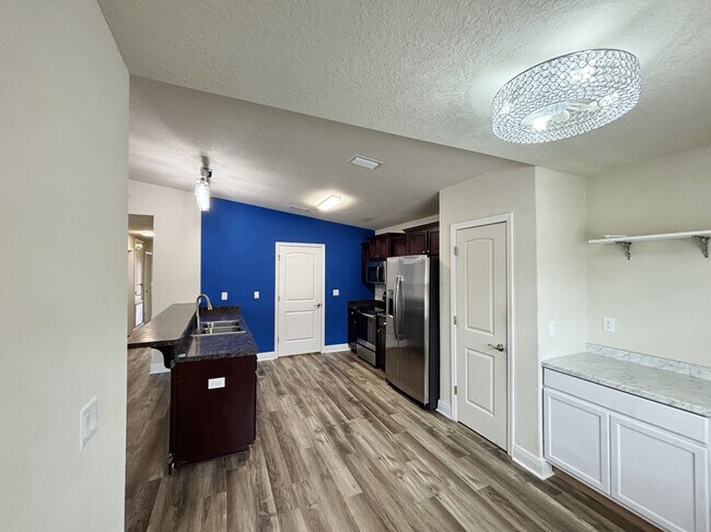 Building Photo - 5143 Carmell Ridge Cir