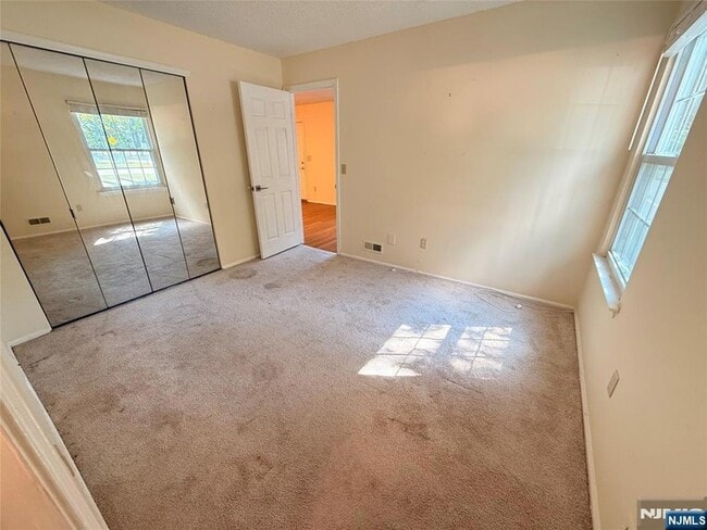 Building Photo - 744 Pepperidge Rd