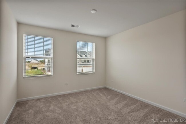 Building Photo - 2223 Ryegrass Ln