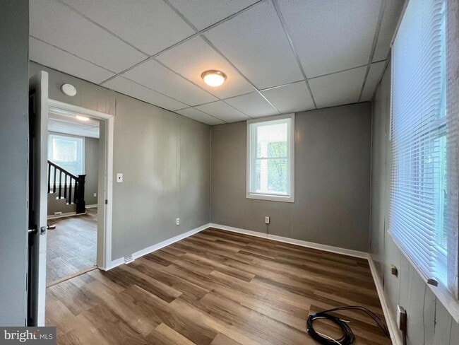 Building Photo - 6 Laurel Hill Ln