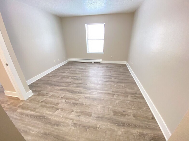 Interior Photo - Magnolia Park