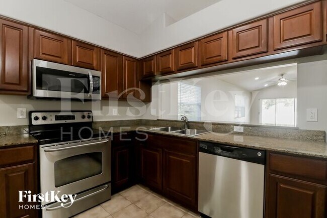 Building Photo - 25821 Syme Ct