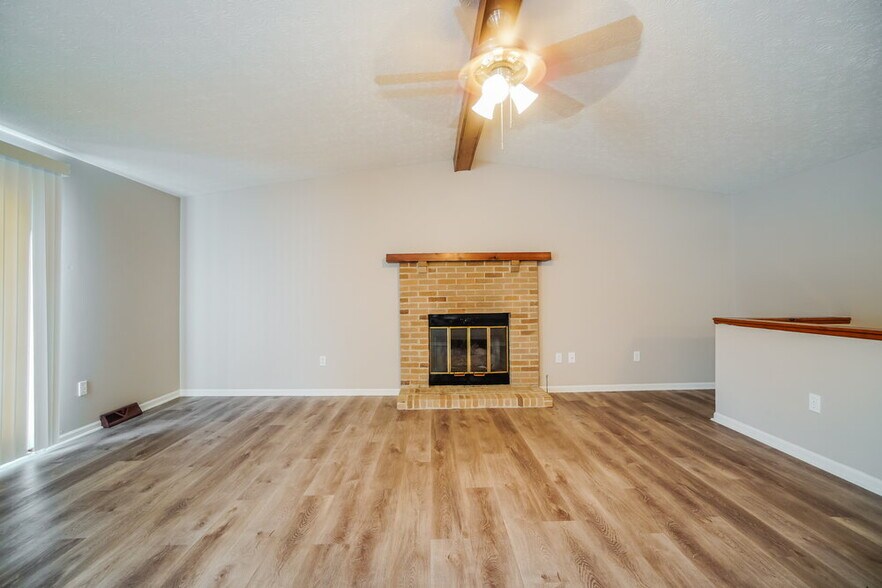Building Photo - 9770 Merry Ln