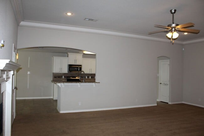 Building Photo - 5 BEDROOM, BELTON ISD