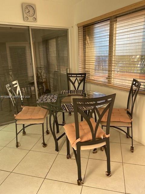 Building Photo - 1000 SW 11th Ave