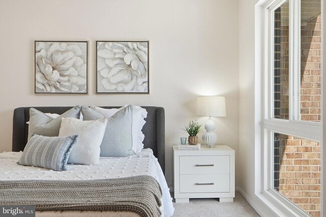 Building Photo - 3233 S Leisure World Blvd